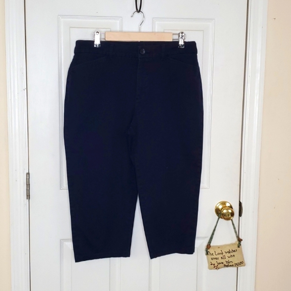 Croft & Borrow Navy blue crop pants